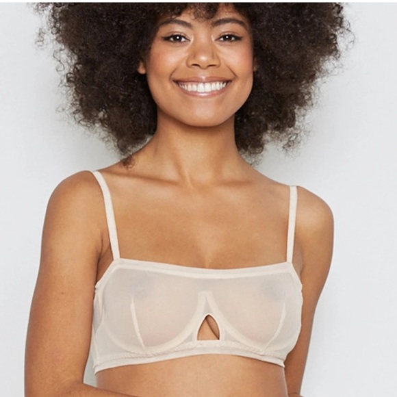 Bra and panty set from HAH. - Picture 2 of 5